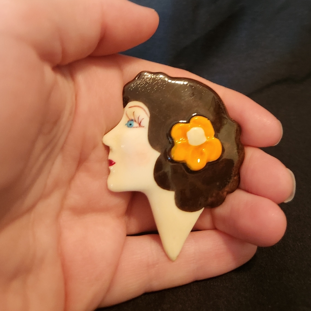 Vintage Flapper Side Profile Brooch